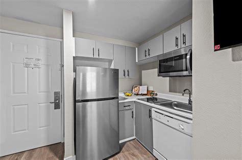 2700 Gracy Farms Ln, Austin, TX 78758 .